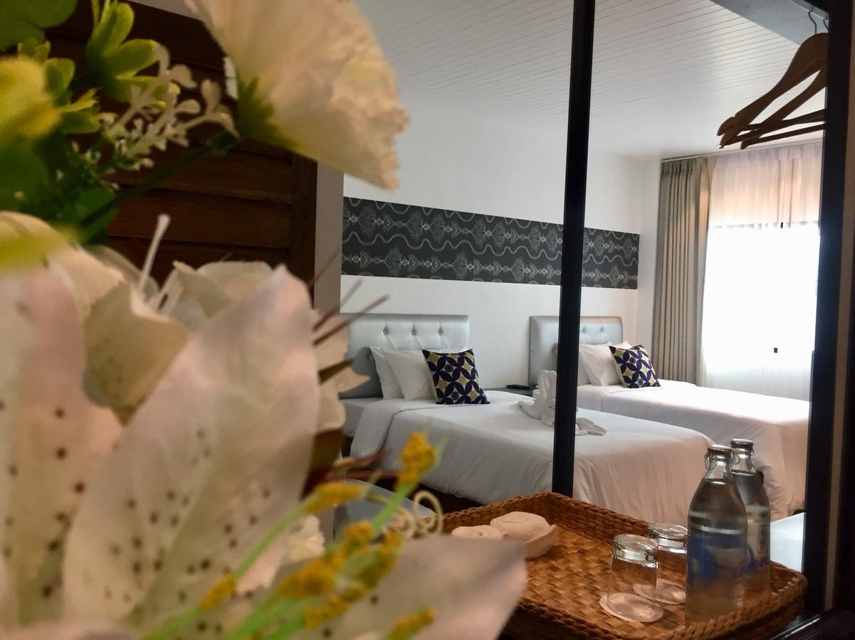 Phetcharat Grand Hotel Maesot 湄梭 外观 照片