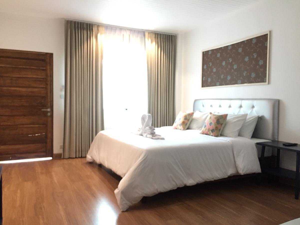 Phetcharat Grand Hotel Maesot 湄梭 外观 照片