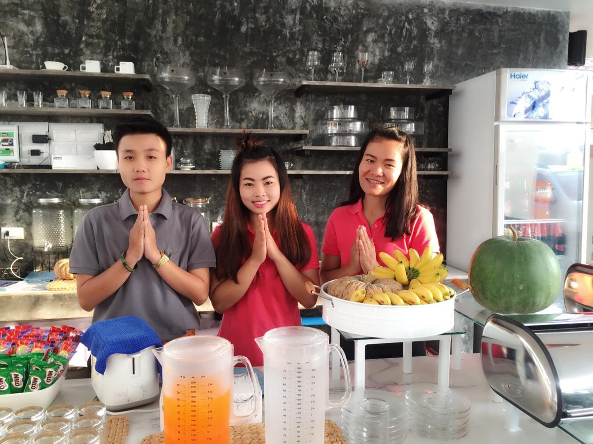 Phetcharat Grand Hotel Maesot 湄梭 外观 照片