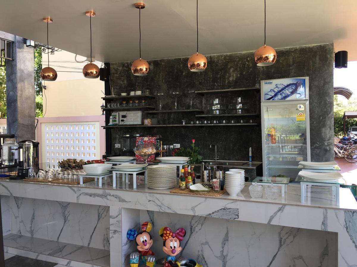 Phetcharat Grand Hotel Maesot 湄梭 外观 照片