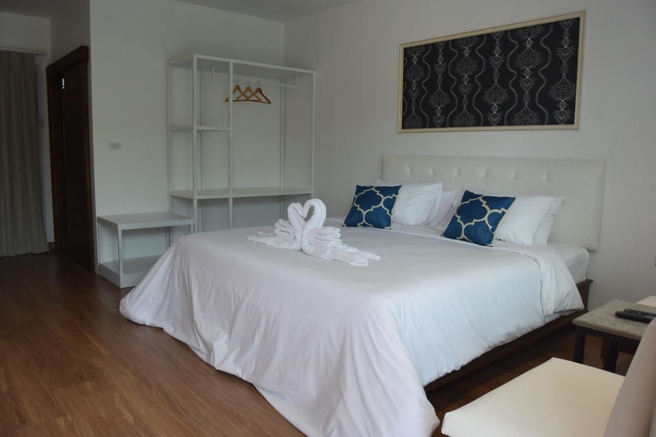 Phetcharat Grand Hotel Maesot 湄梭 外观 照片