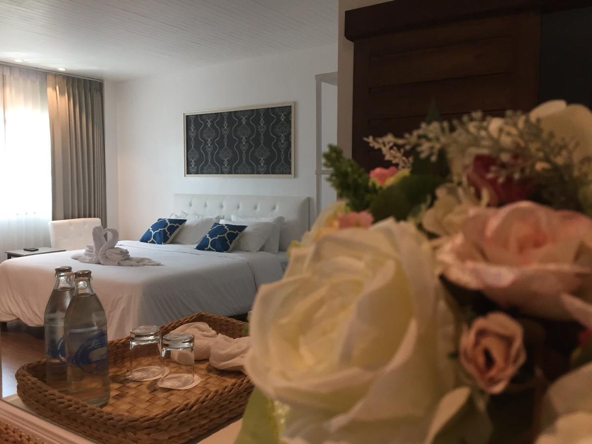 Phetcharat Grand Hotel Maesot 湄梭 外观 照片